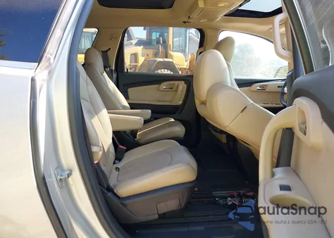 2010 Chevrolet Traverse Ltz из США, поврежденный, VIN 1GNLRHED8AS132790